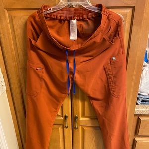 Figs Auburn Yola Scrub Pants